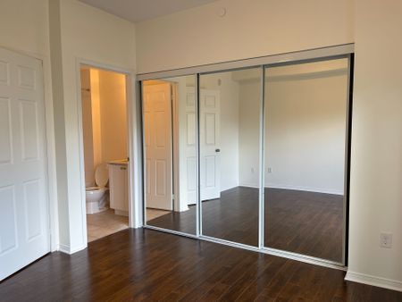 For Lease - 3055 Thomas Street Unit# 203, Mississauga, Ontario - Photo 3