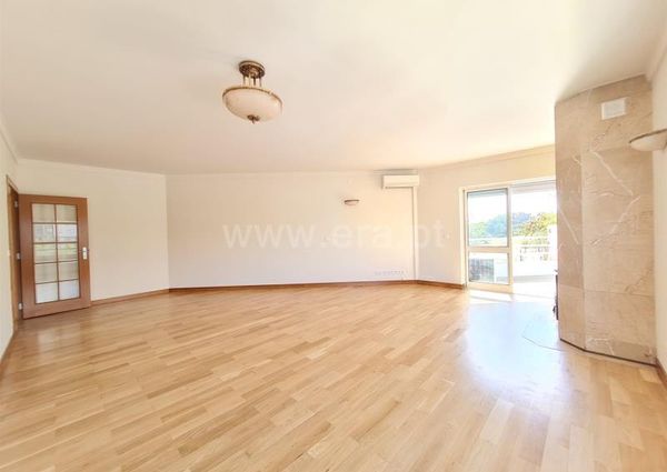 Apartamento T4 em Lisboa