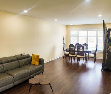 For Lease - 3072 Autumn Hill Crescent, Burlington, Ontario - Photo 6