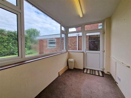 Bursdon Close, LE3, Leicester - Photo 5