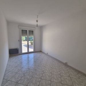 Location Appartement 3 pièces 50m² MARSEILLE 12ème - Photo 3