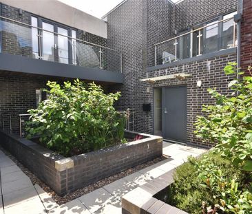 2 bedroom maisonette to rent - Photo 3