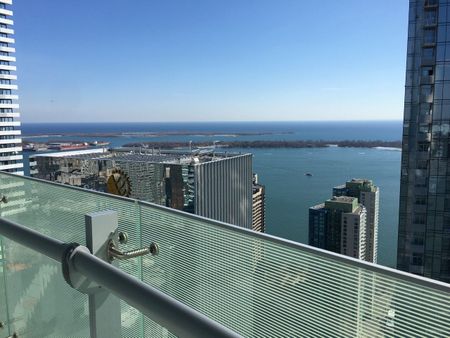 For Lease - 14 York Street Unit# 5204, Toronto, Ontario - Photo 3