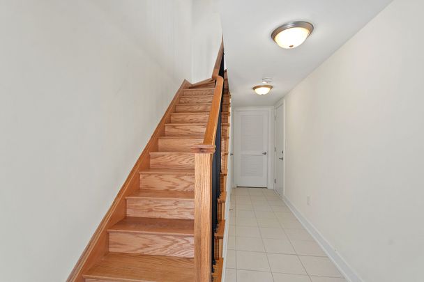 Waterfront Townhouse Lease - Photo 1