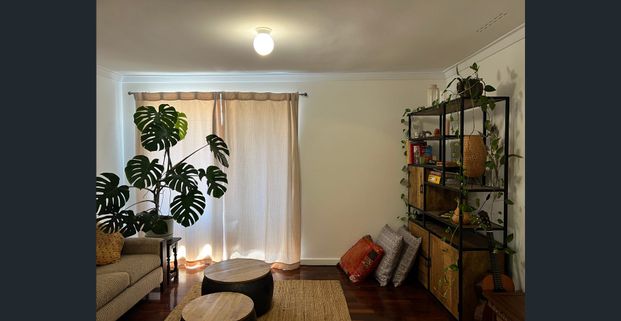 Two Bedroom Furnished Unit - Photo 1