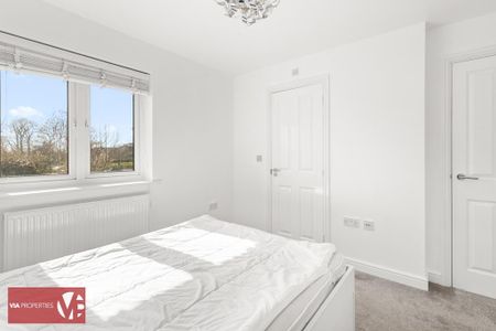 3 bedroom terraced house to rent - Photo 3