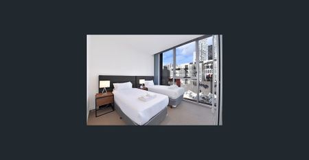 Melbourne CBD Luxury Living – Stunning Milano Apartments with Resort Facilities, Steps from RMIT & Melbourne Uni, Free Tram Zone! - Photo 4