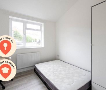 1 bedroom in a house share to rent - Photo 3