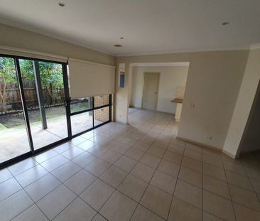 Large Family Townhome - Photo 2