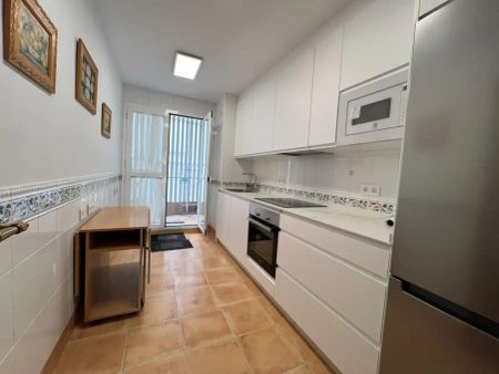 Apartamento de alquiler en Pasaje Goyo, 1, Playa Bajadilla - Puertos - Photo 5