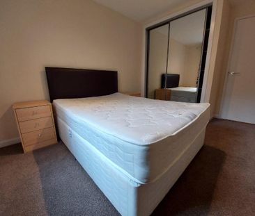 2 bedroom flat to rent - Photo 6