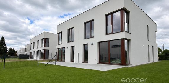 Pronájem domu 171 m² s pozemkem 410 m² - Фото 2