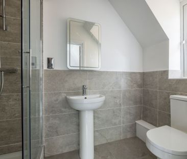 To Let 2 Bedroom Apartment - Photo 6