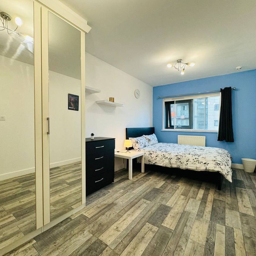 RM1 Blackwall Way | Canary Wharf | London | E14 9GN - Photo 1