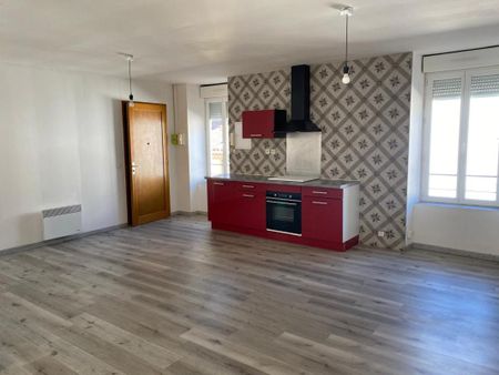 Location Appartement 3 pièces 93m² BESSEGES 30160 - Photo 3
