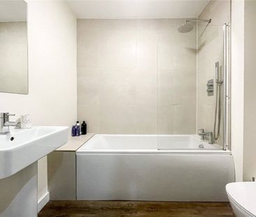 Beautifully presented 1 bedroom apartment at this bespoke developme... - Photo 6