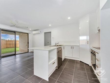 Stylish & Spacious Duplex with Huge Private Backyard - Photo 2