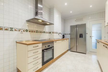 Calle de las Mártires Concepcionistas, Madrid, Community of Madrid 28006 - Photo 4