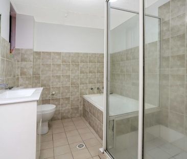 17/245 Targo Road - Photo 4