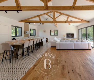 VILLA « ROSE DES SABLES » AVEC PISCINE ET 5 CHAMBRES, AU PYLA-SUR-M... - Photo 2