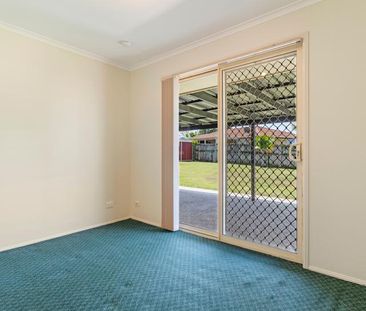 Stunning 4-Bedroom Family Home in Crestmead - Photo 5