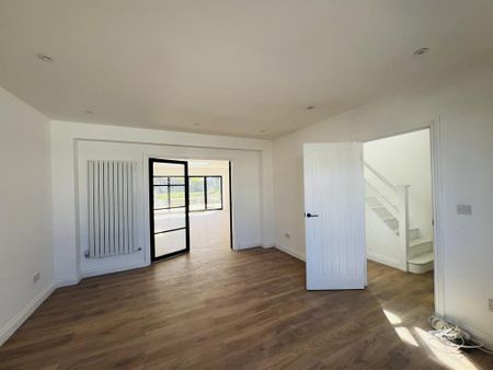3 bedroom semi-detached house to rent - Photo 5