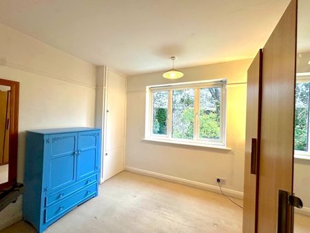 3 Bed Semi-Detached House, Dagnall Park, SE25 - Photo 3