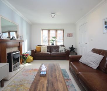 4 bedroom detached house to rent - Photo 1