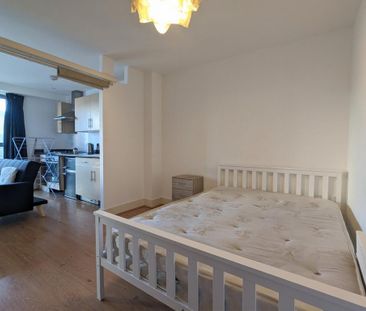 Studio to rent - Photo 4