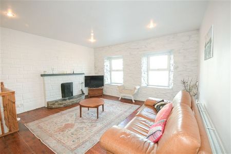 2 Hamilton's Row, Courtmacsherry, West Cork, P72 P684 - Photo 3