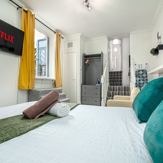 Studio Flat, Highbury Corner, N5 - Photo 1