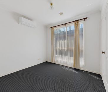 Easy Living - Photo 2