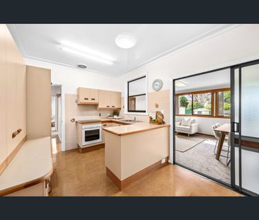 33 Arnold Street, Charlestown, NSW 2290 - Photo 4