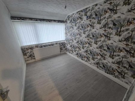 Melville Close - Photo 2