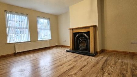 42 Millhouse Glen, Antrim, BT41 2UJ - Photo 2