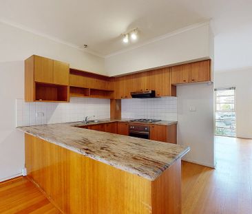 2/78 Auburn Road, Hawthorn - Photo 2