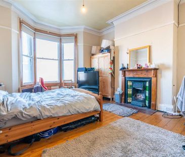 4 bedroom maisonette to rent - Photo 6