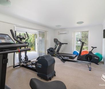 3 Bedroom Townhouse - Photo 1