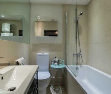 Royal Crescent - Photo 5