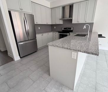 For Lease - 24 Cafaro Lane, Markham, Ontario - Photo 4