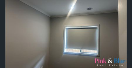 Brand New ,Elegant and modern 4-Bedroom Family Home for Rent! - Photo 2