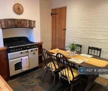 2 bedroom semi-detached house to rent - Photo 6