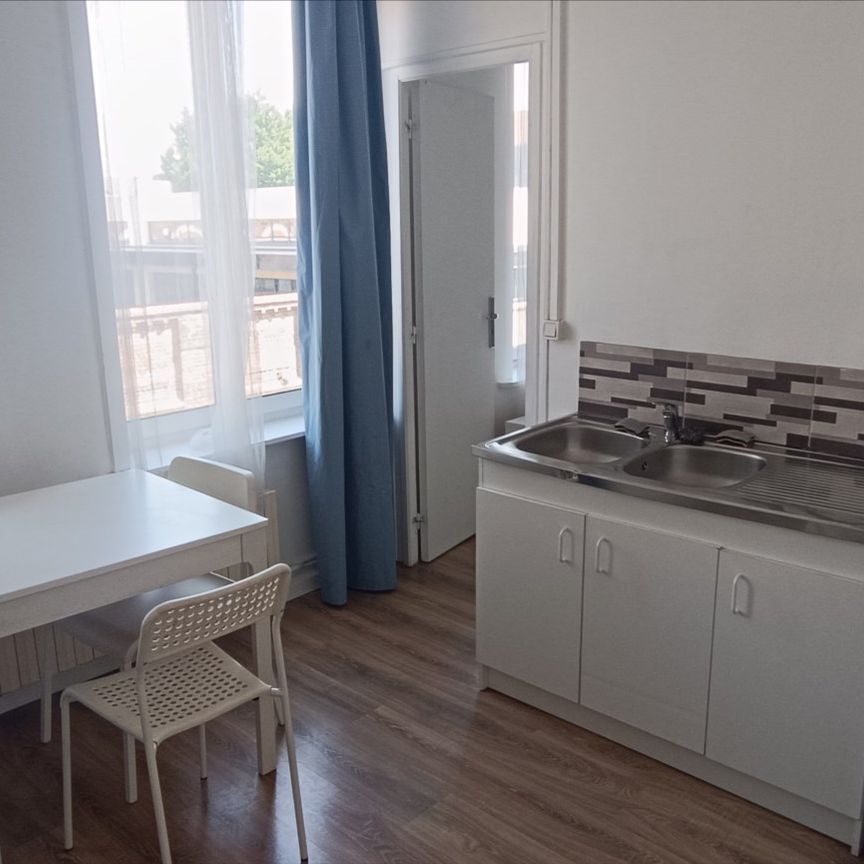 Location Appartement 2 pièces 22m² - Photo 1