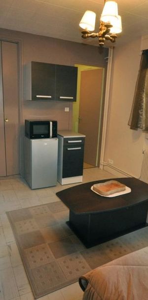 STUDIO MEUBLÉ PROCHE CENTRE-VILLE - Photo 1