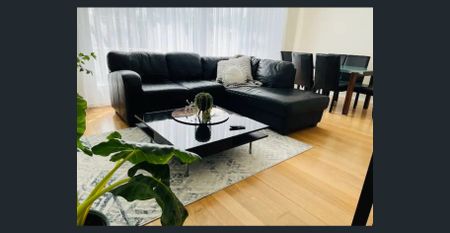 Spacious 3 Bedroom in Quiet Court location - Photo 5