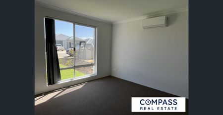 4 Bedroom, 2 bathroom Home In Ravenswood - Photo 2