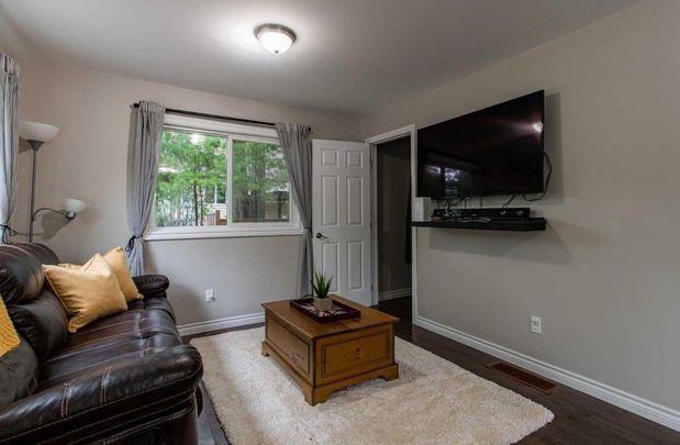 For Lease - 85 Melrose Avenue, Wasaga Beach, Ontario - Photo 1