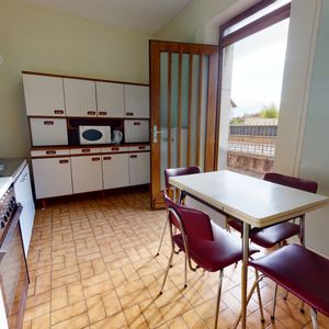 Location Appartement 4 pièces 78m² DIJON 21000 - Photo 2