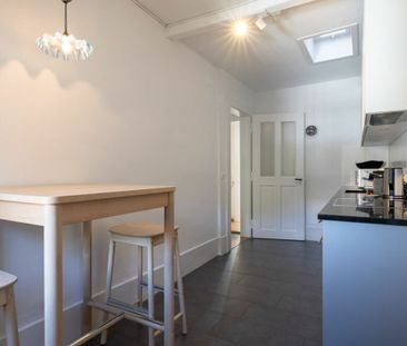 Professional furnished 2.5-room apartment on the Le Corbusier theme - Photo 4