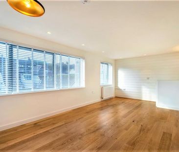 Premier House, West Byfleet, Surrey, KT14 - Photo 4